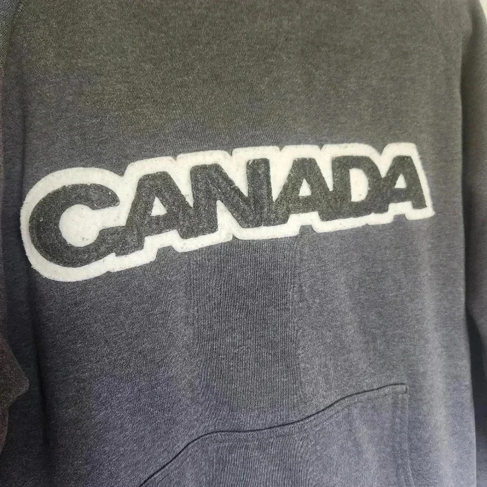 HBC Hudson Bay Canada Men's Hoodie Size M, Can fit a Large - Picture 4 of 10